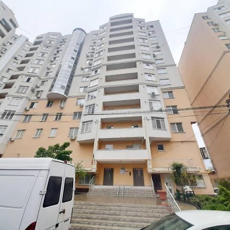 Bright Central Apartment Chisinau Exterior photo
